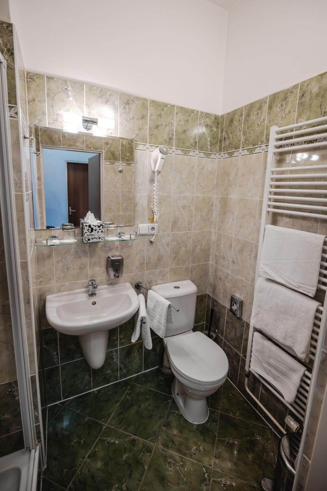 Hotel Palác Elektra Ostrava Kültér fotó